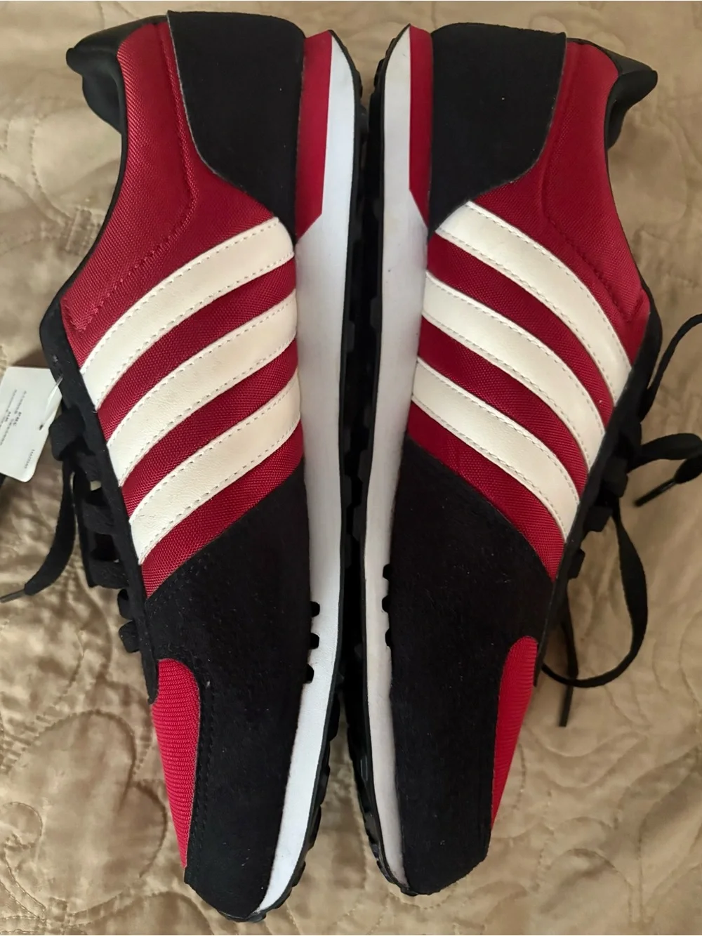 adidas neo red